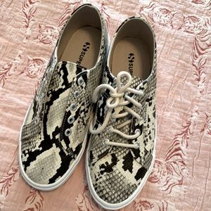 Superga snake skin tennis shoes